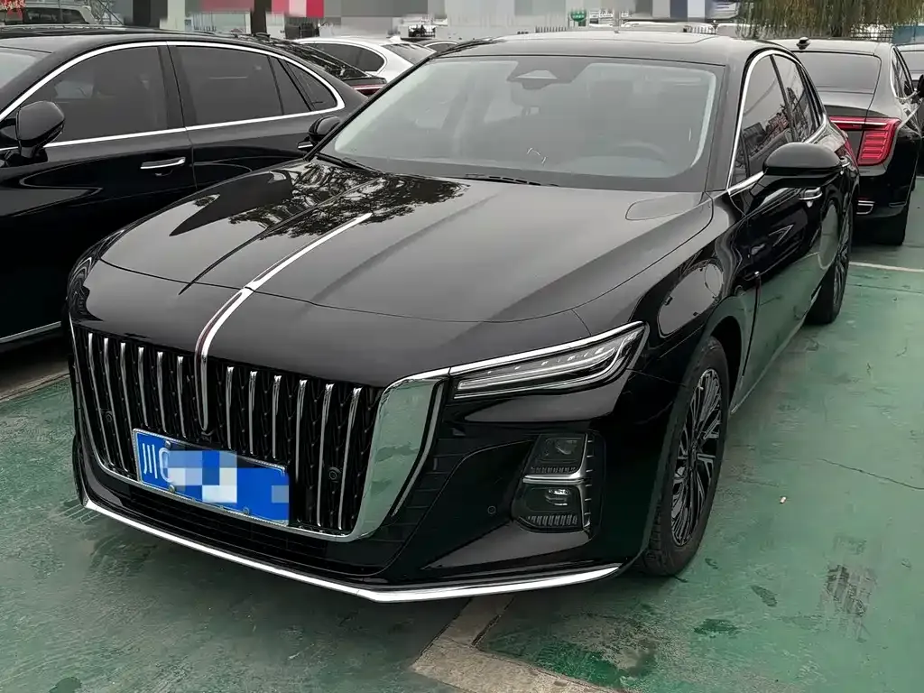 Hongqi H5 — фото 1