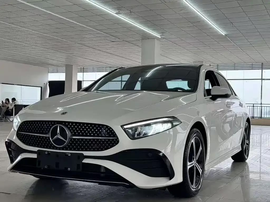 Mercedes-Benz A-Class — фото 1