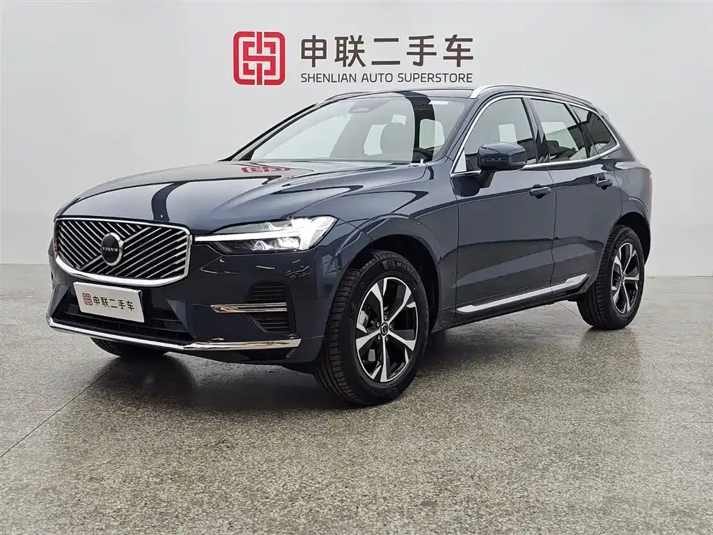 Volvo XC60 — фото 1