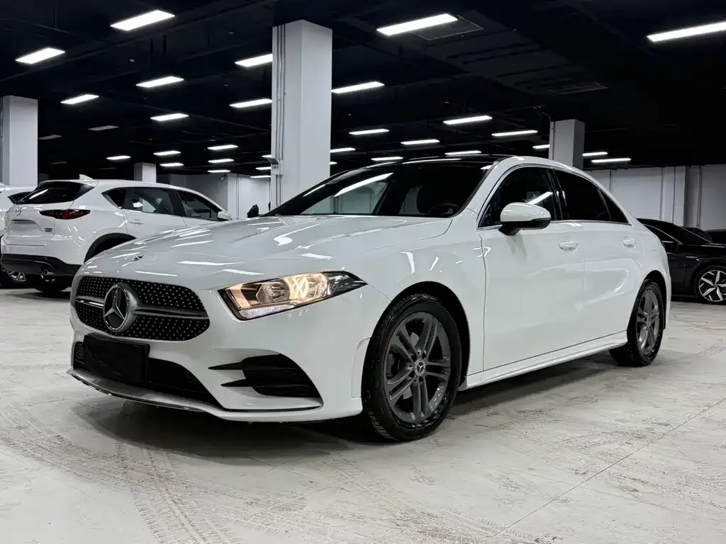 Mercedes-Benz A-Class — фото 1