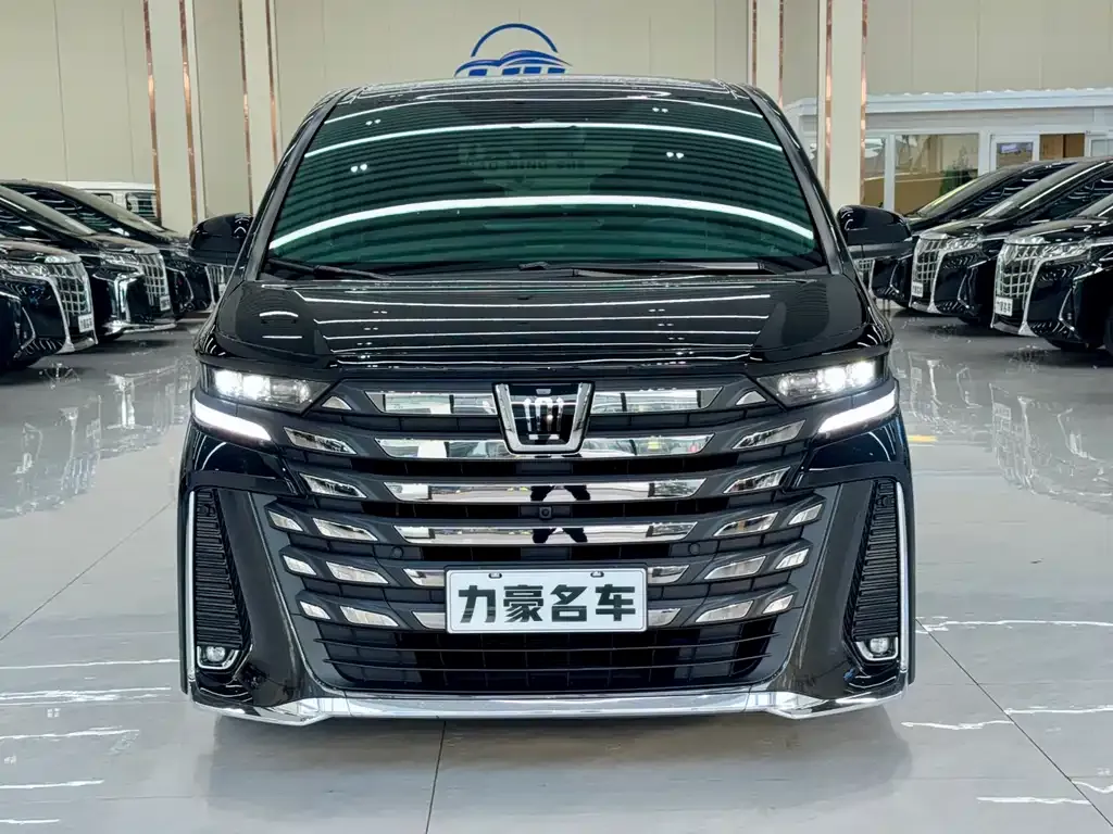Toyota Vellfire — фото 5