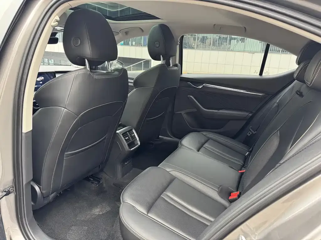 Skoda Octavia — фото 8