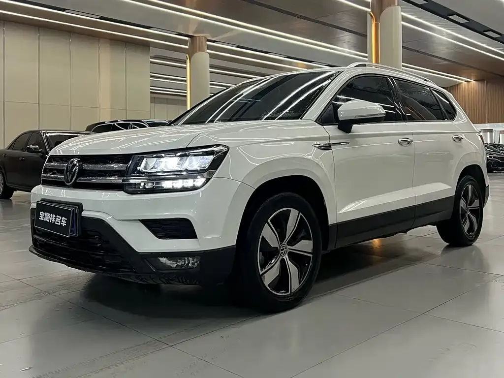 Volkswagen Tharu — фото 1