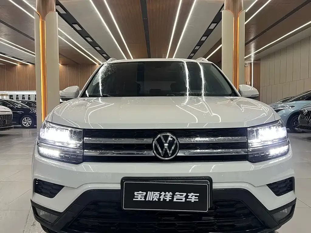 Volkswagen Tharu — фото 8
