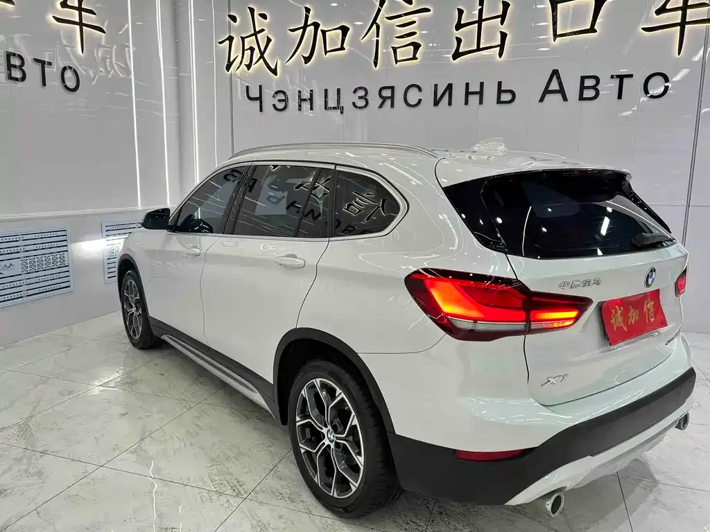 BMW X1 — фото 4