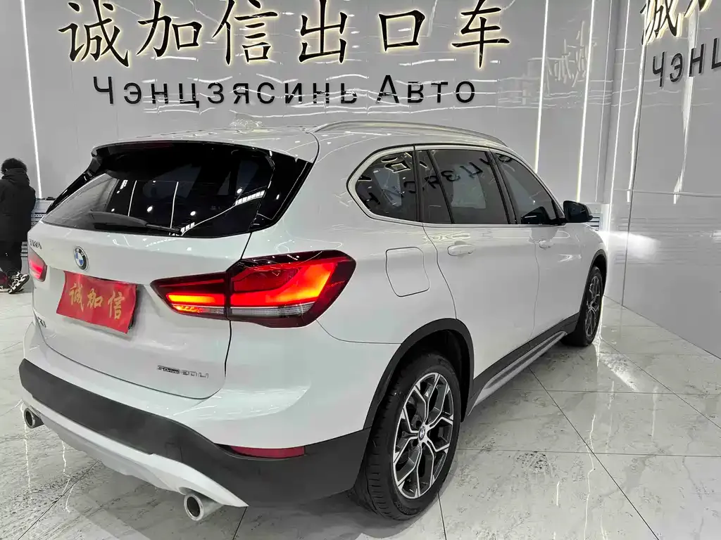 BMW X1 — фото 3