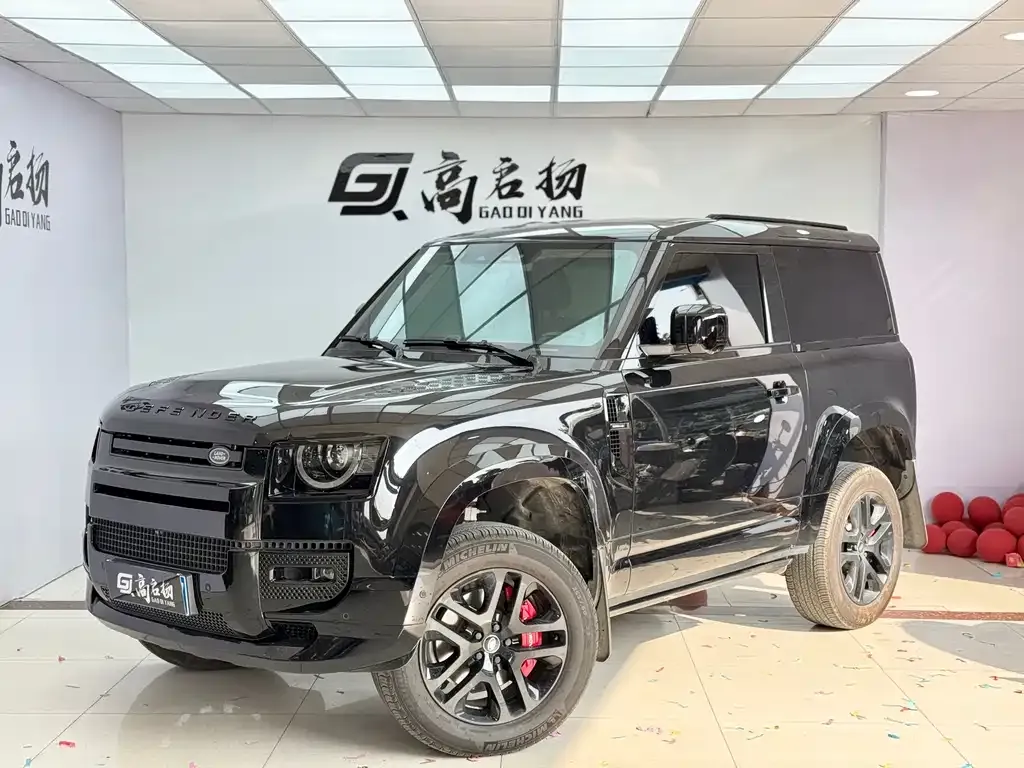 Land Rover Defender — фото 1