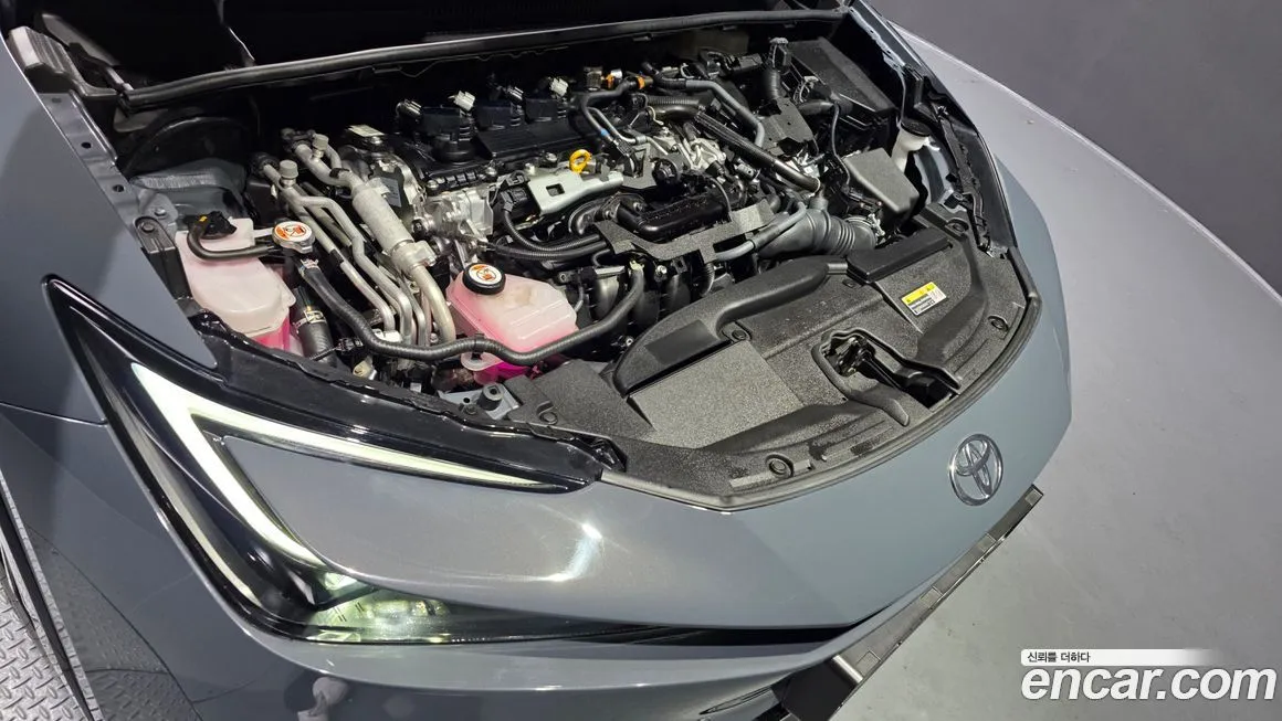 Toyota Prius — фото 5