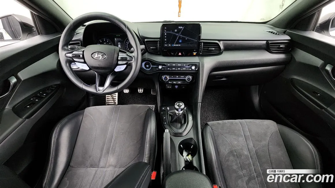 Hyundai Veloster — фото 4