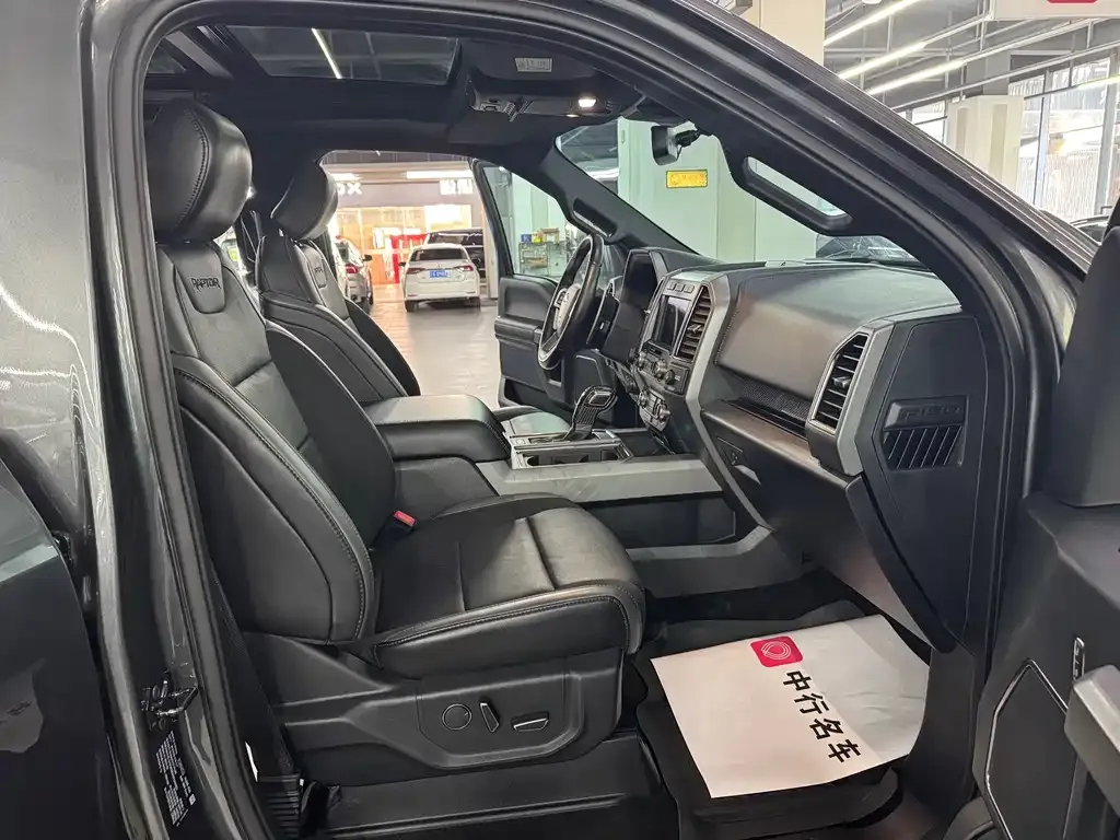 Ford F-150 Raptor — фото 9