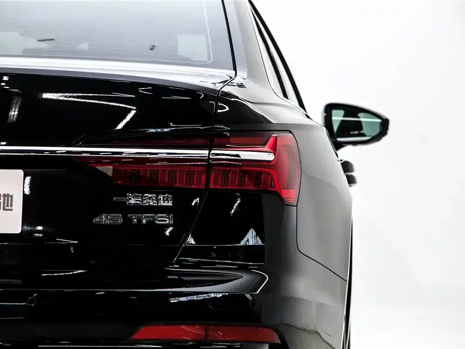 Audi A6L — фото 3