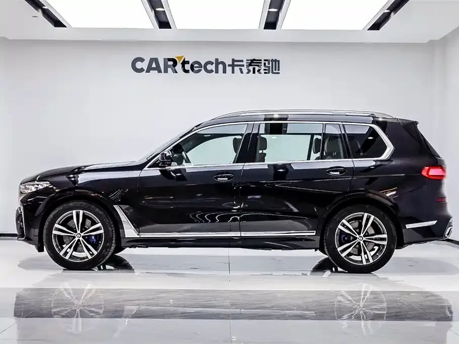 BMW X7 — фото 3