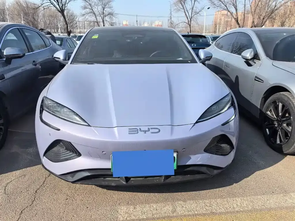 BYD Seal — фото 9