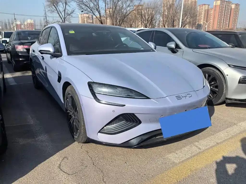 BYD Seal — фото 10