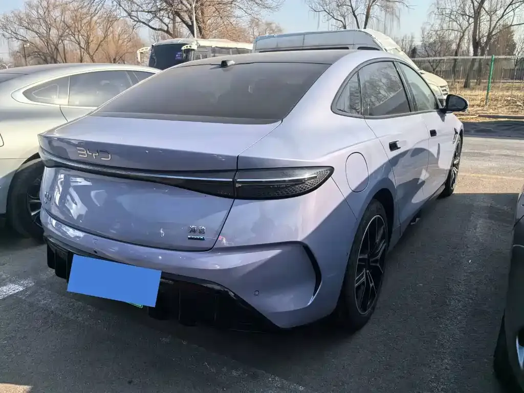 BYD Seal — фото 7