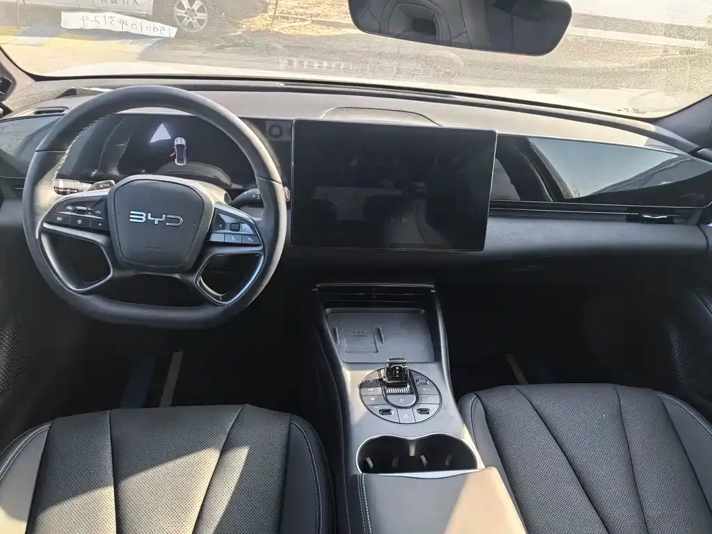 BYD Seal — фото 6