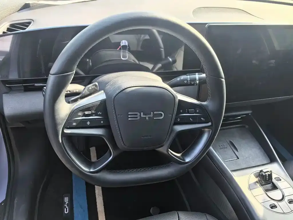 BYD Seal — фото 4