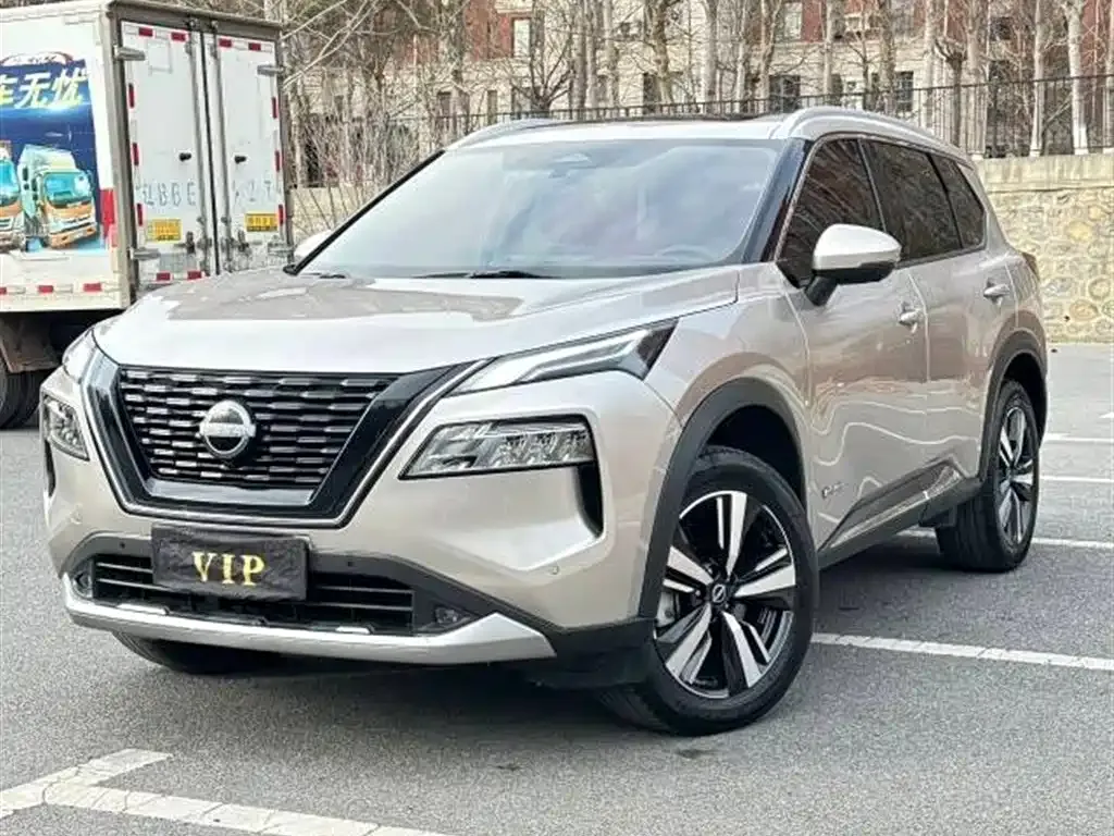 Nissan X-Trail — фото 10