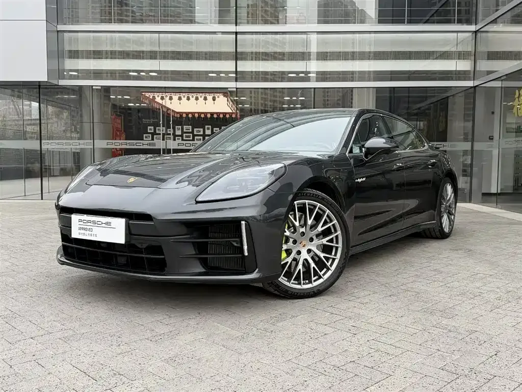 Porsche Panamera Hybrid — фото 1