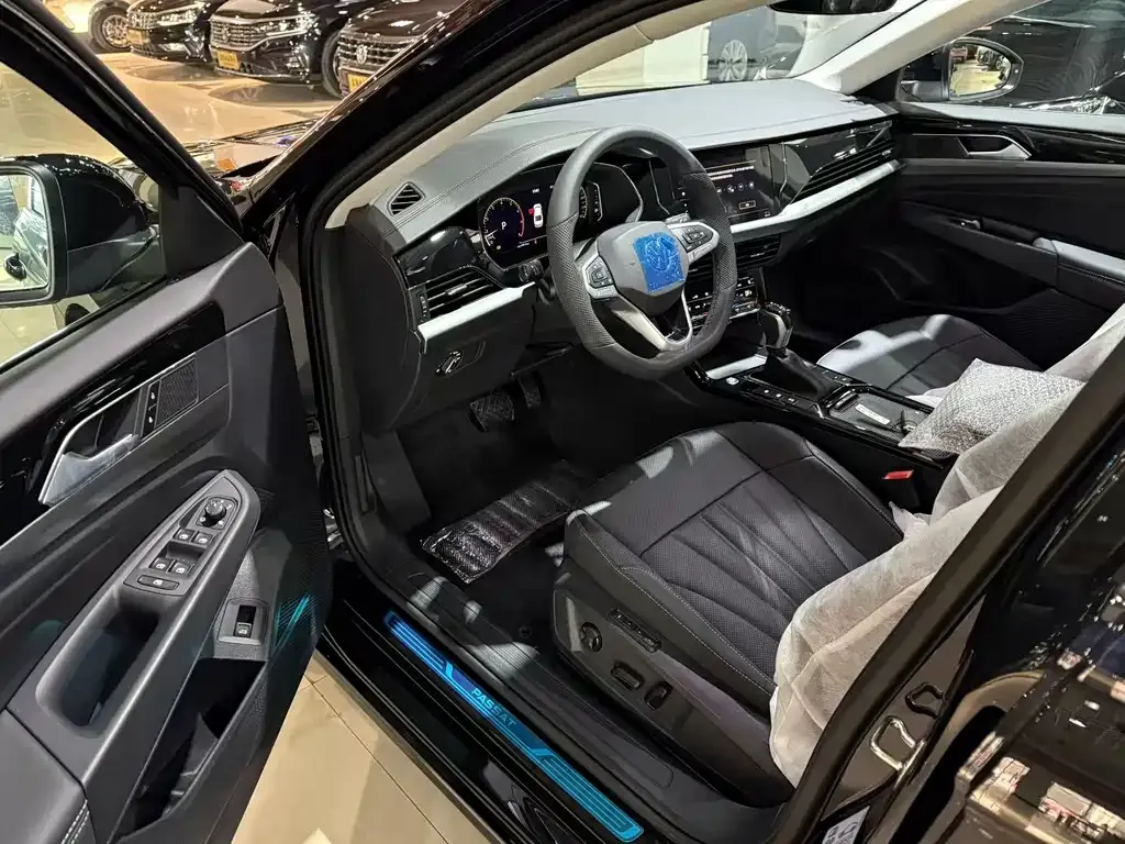 Volkswagen Passat — фото 9