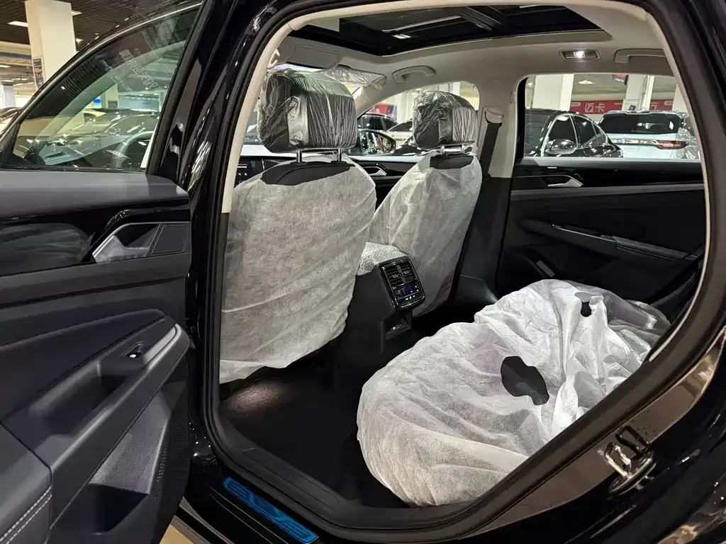 Volkswagen Passat — фото 6