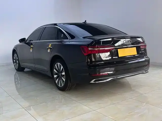 Audi A6L — фото 7