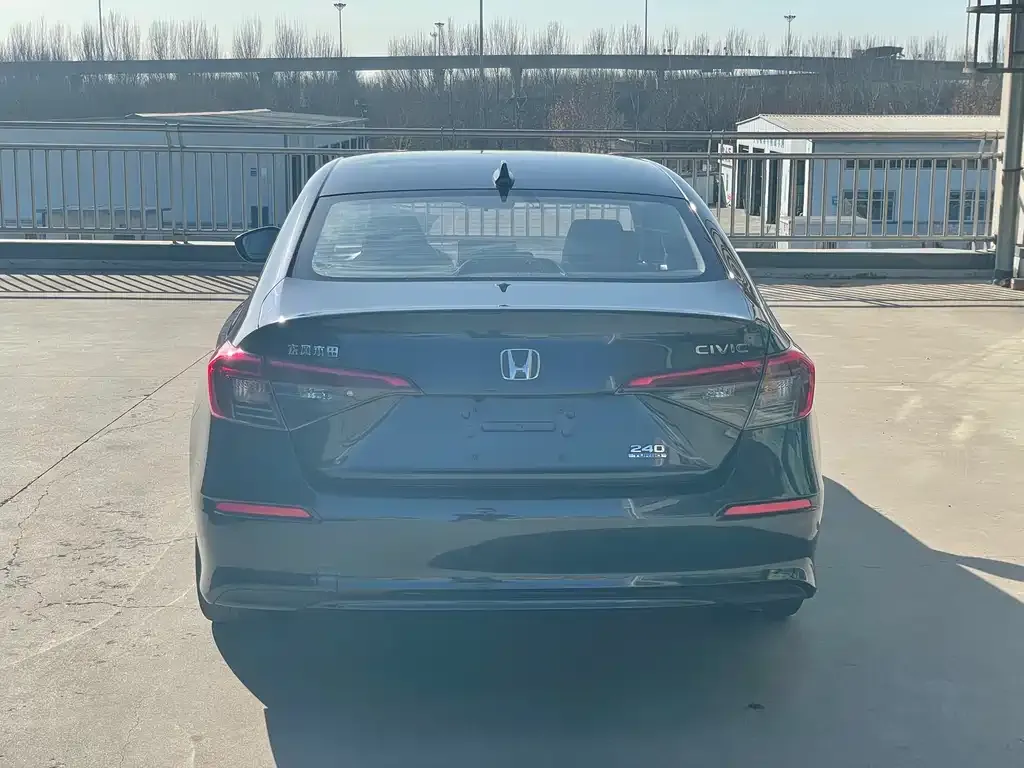Honda Civic — фото 4