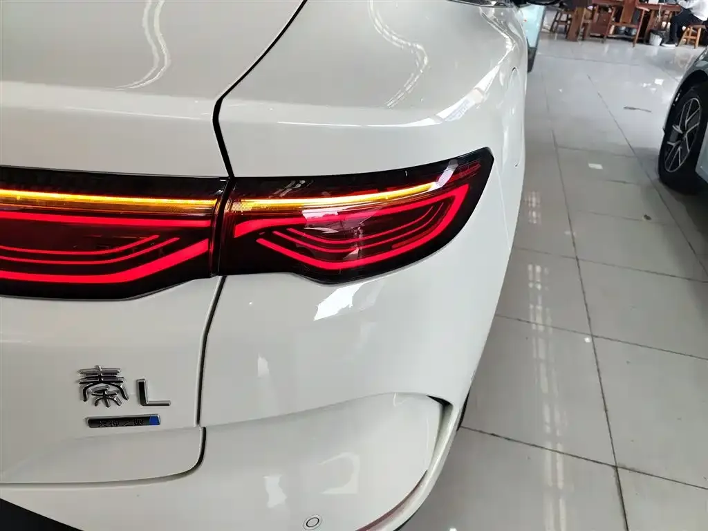 BYD Qin L — фото 3