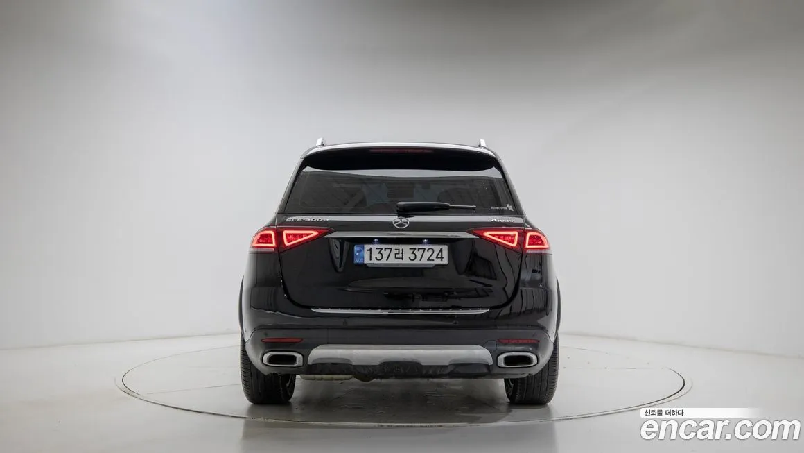 Mercedes-Benz GLE-Class — фото 5