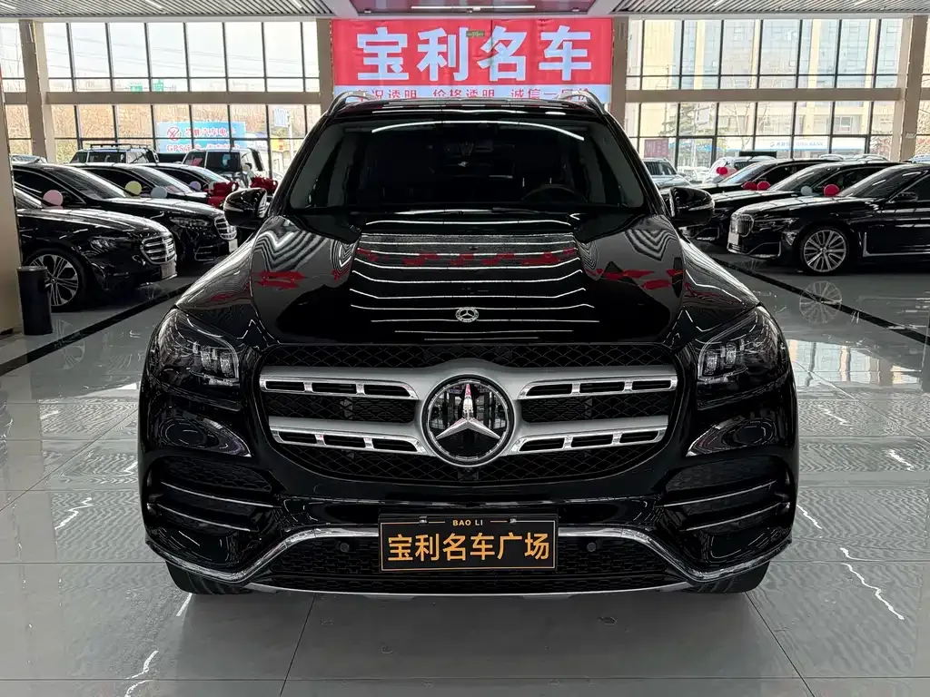 Mercedes-Benz GLS — фото 1