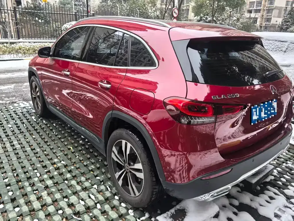 Mercedes-Benz GLA — фото 6