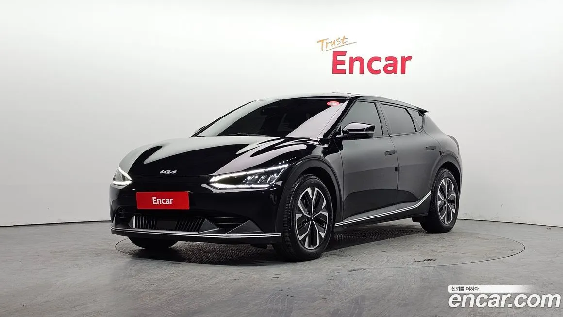 Kia EV6 — фото 1