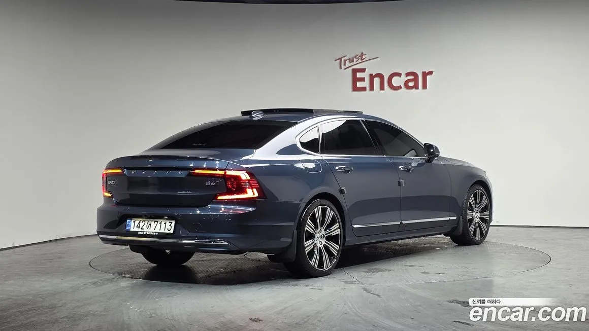 Volvo S90 — фото 3