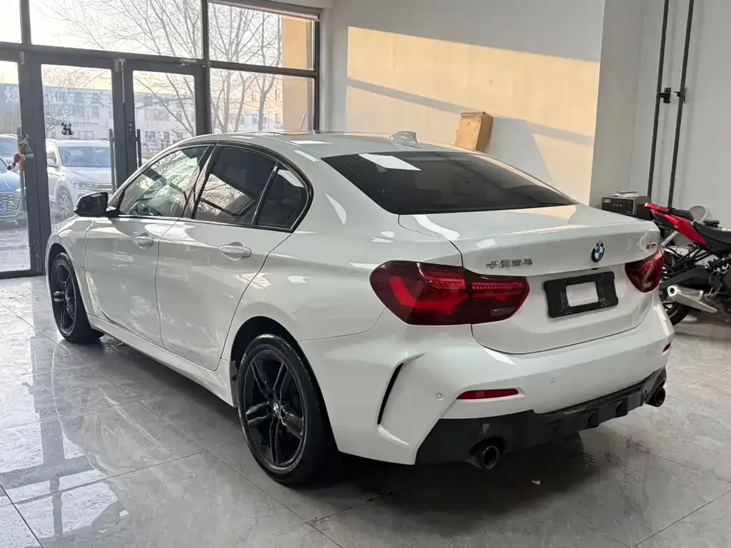 BMW 1 Series — фото 9