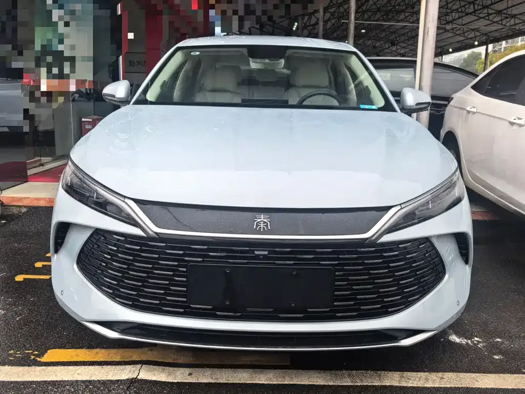 BYD Qin L — фото 10