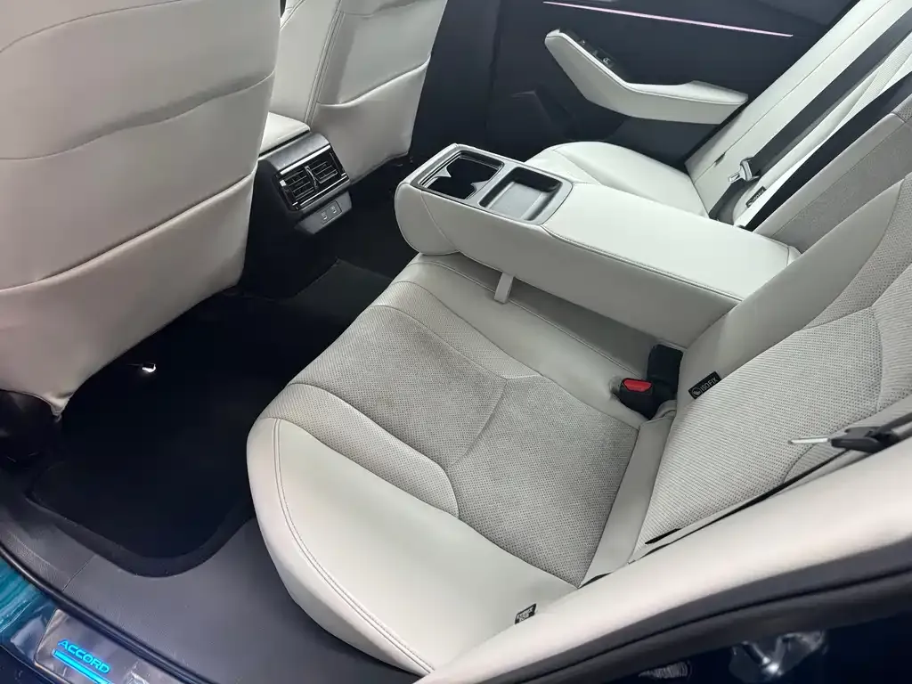 Honda Accord New Energy — фото 4
