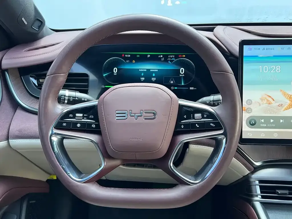BYD Seal — фото 2