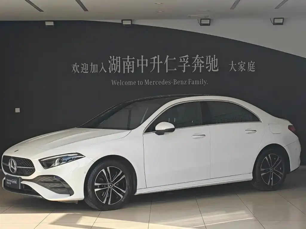 Mercedes-Benz A-Class — фото 1