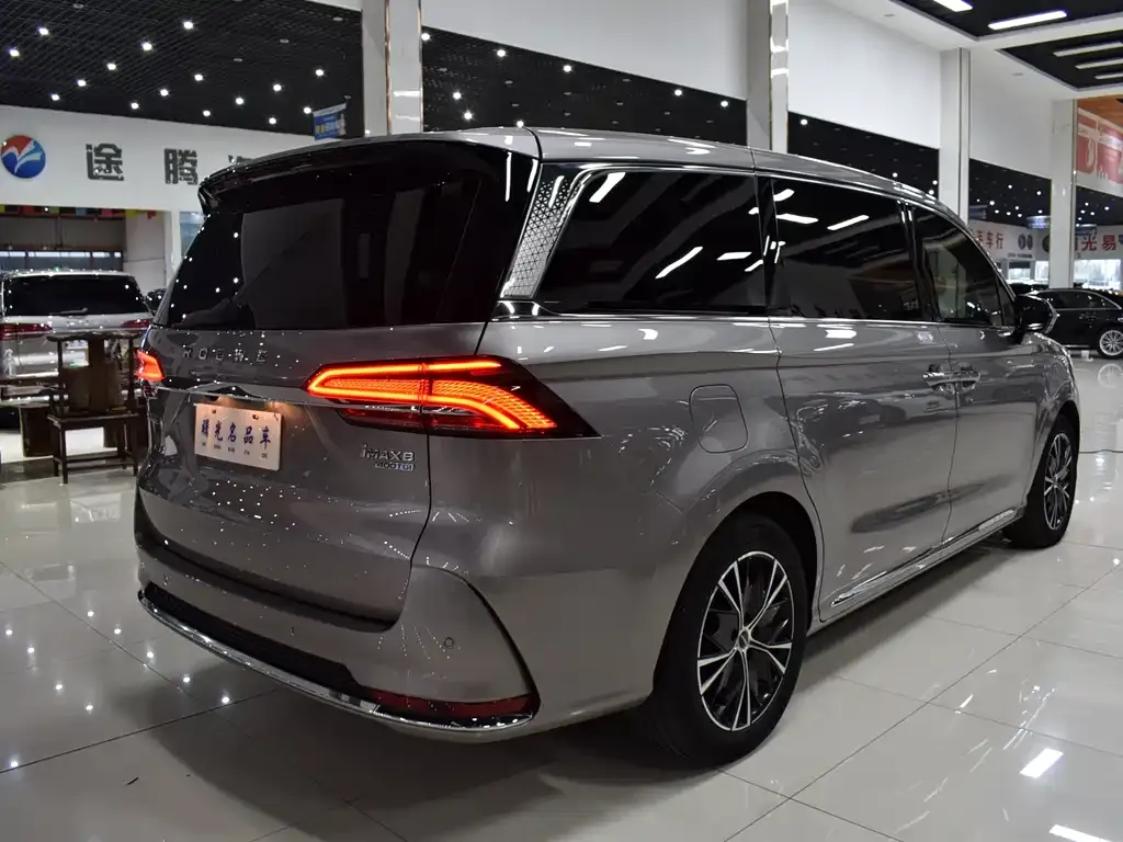 Roewe iMAX8 — фото 9