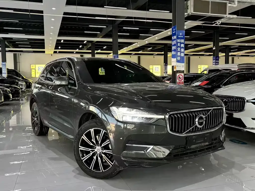 Volvo XC60 — фото 4