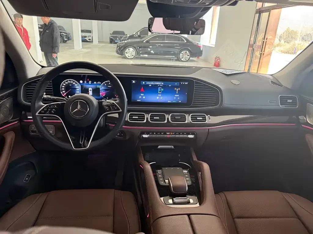 Mercedes-Benz GLE — фото 7