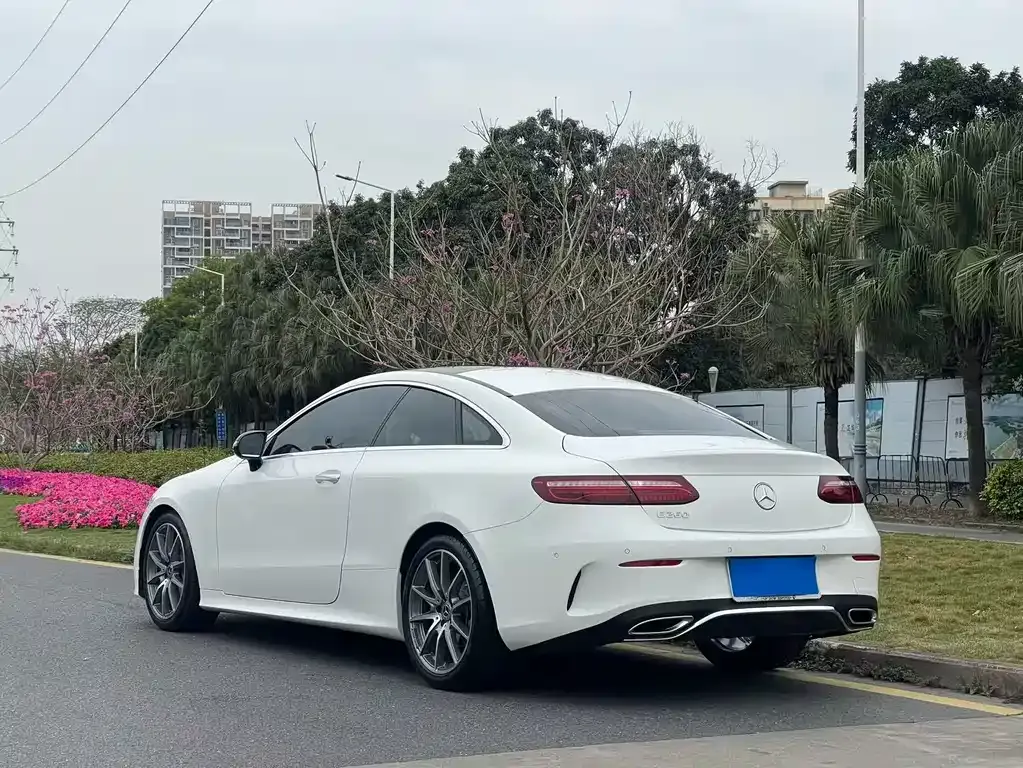 Mercedes-Benz E-Class (Import) — фото 2