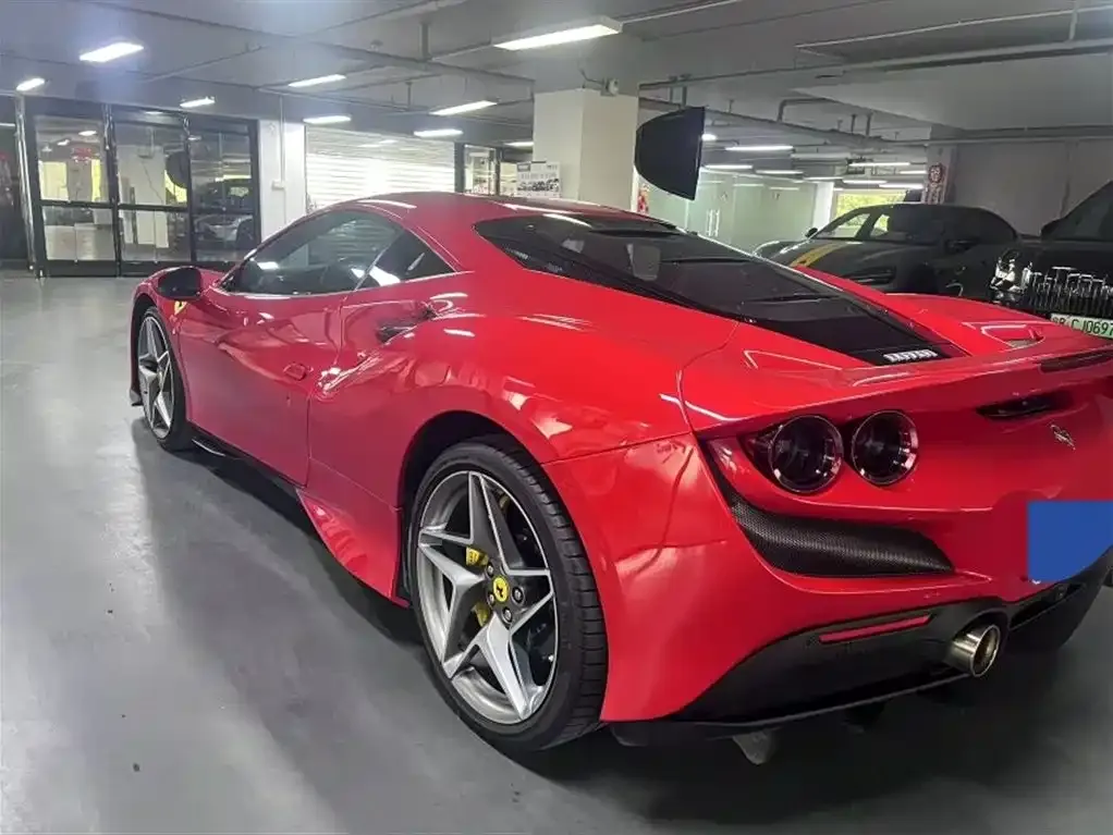 Ferrari F8 — фото 7