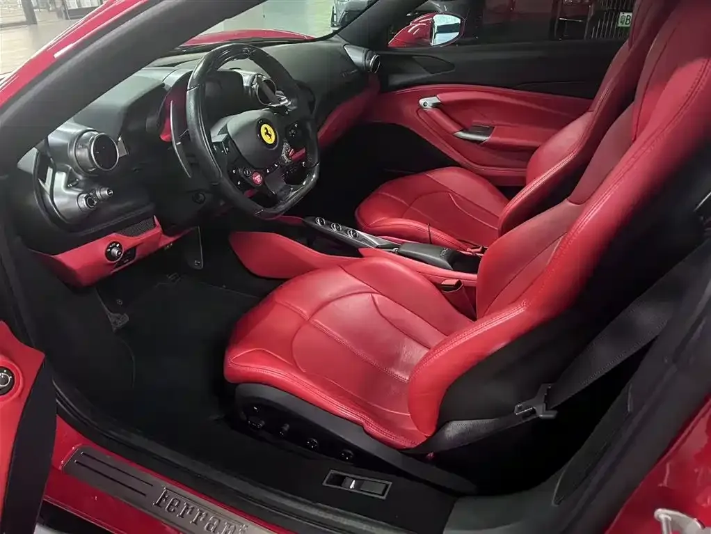 Ferrari F8 — фото 2