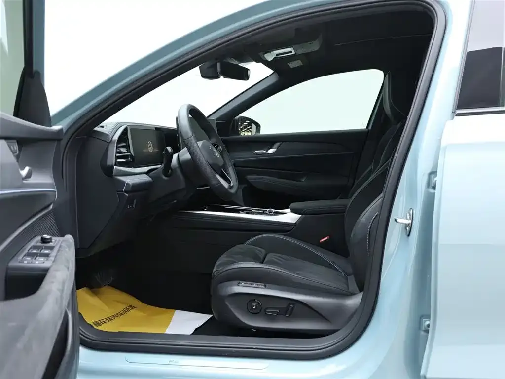 Volkswagen Passat — фото 7
