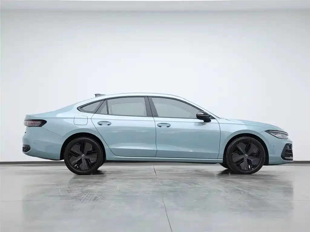 Volkswagen Passat — фото 5