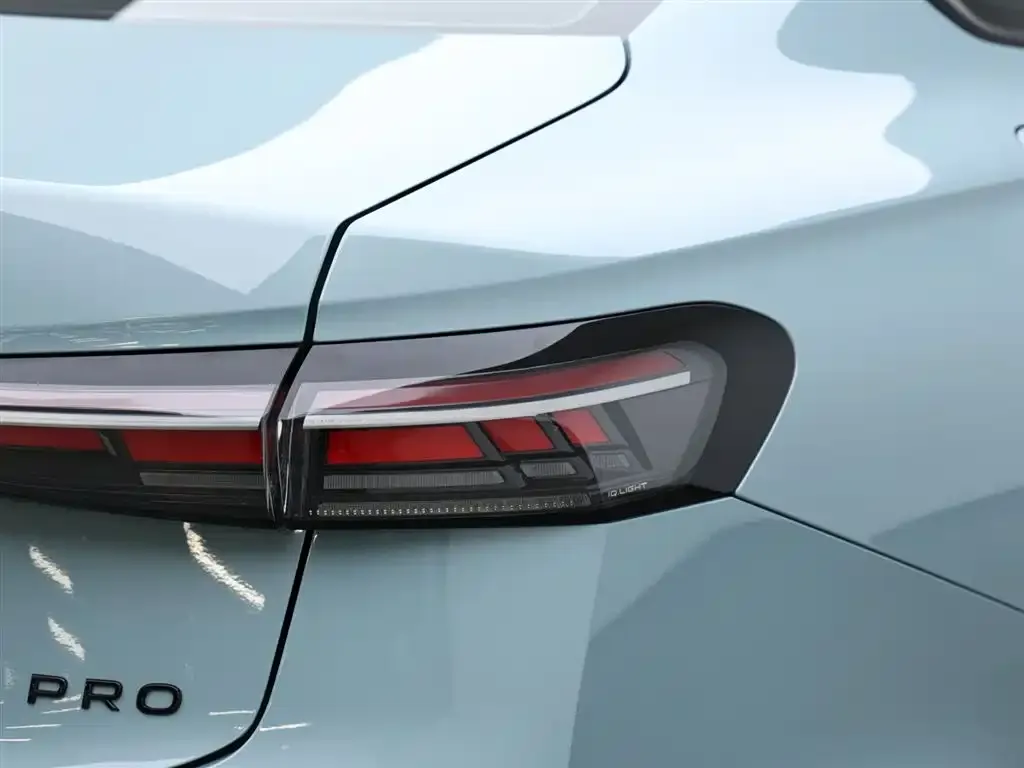 Volkswagen Passat — фото 8