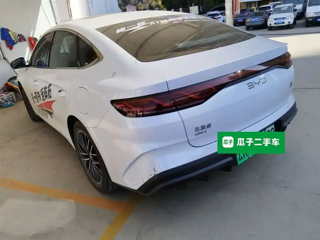 BYD Qin L — фото 10