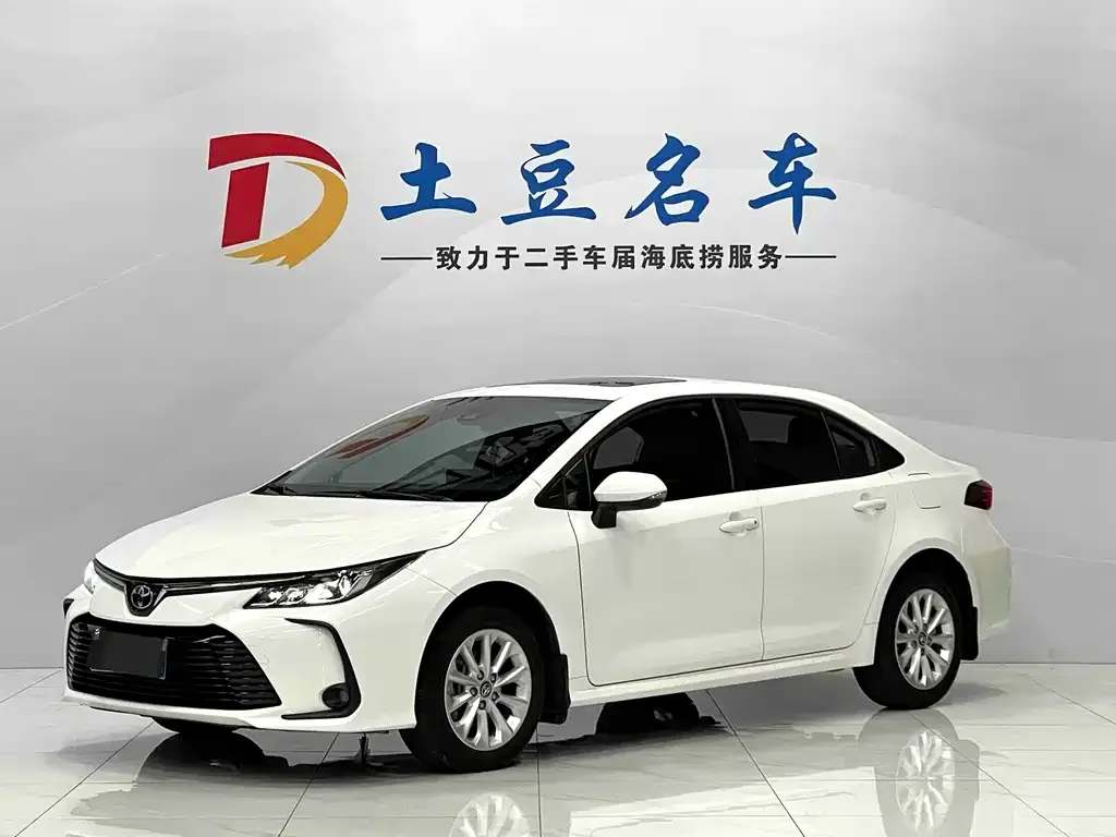 Toyota Corolla — фото 1