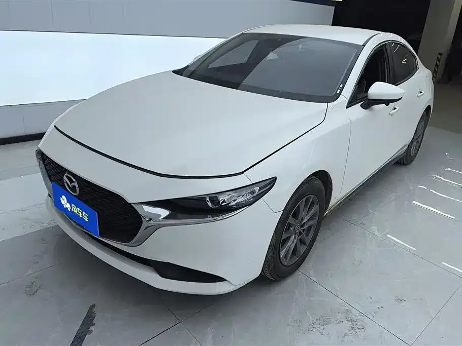 Mazda 3 Axela — фото 1